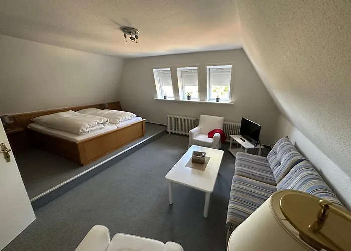Menke Hotel *